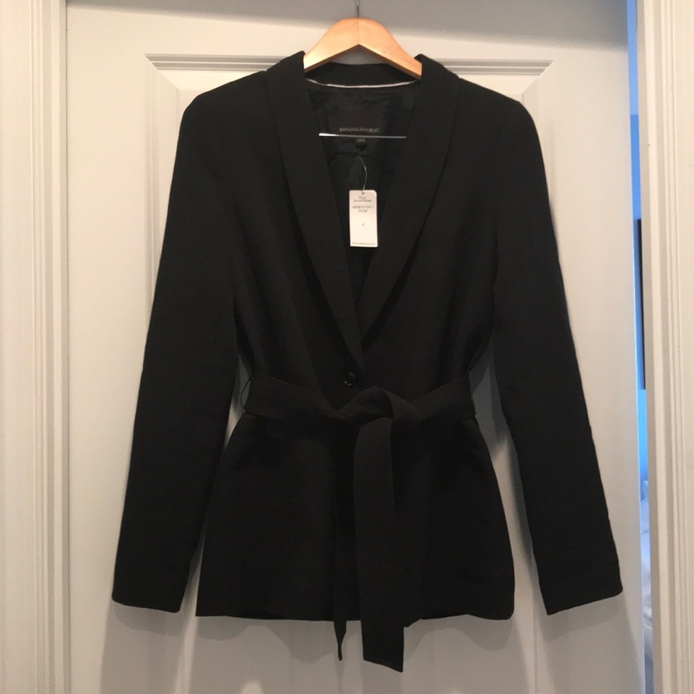 NWT Banana Republic Belted blazer